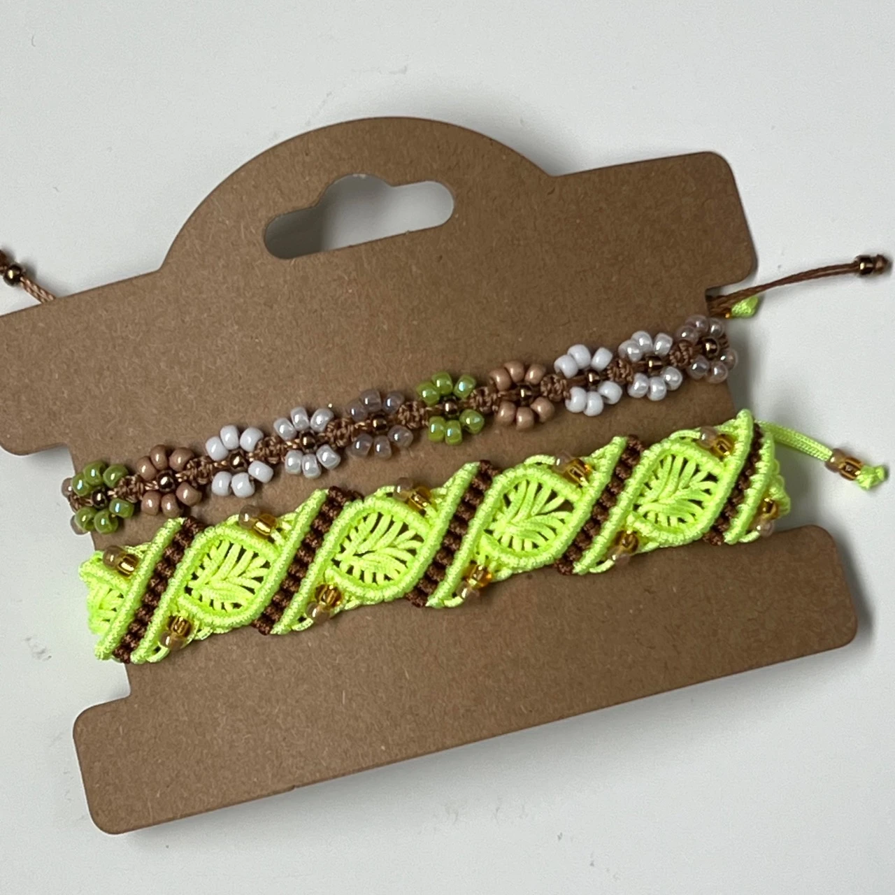 Macramé armbanden